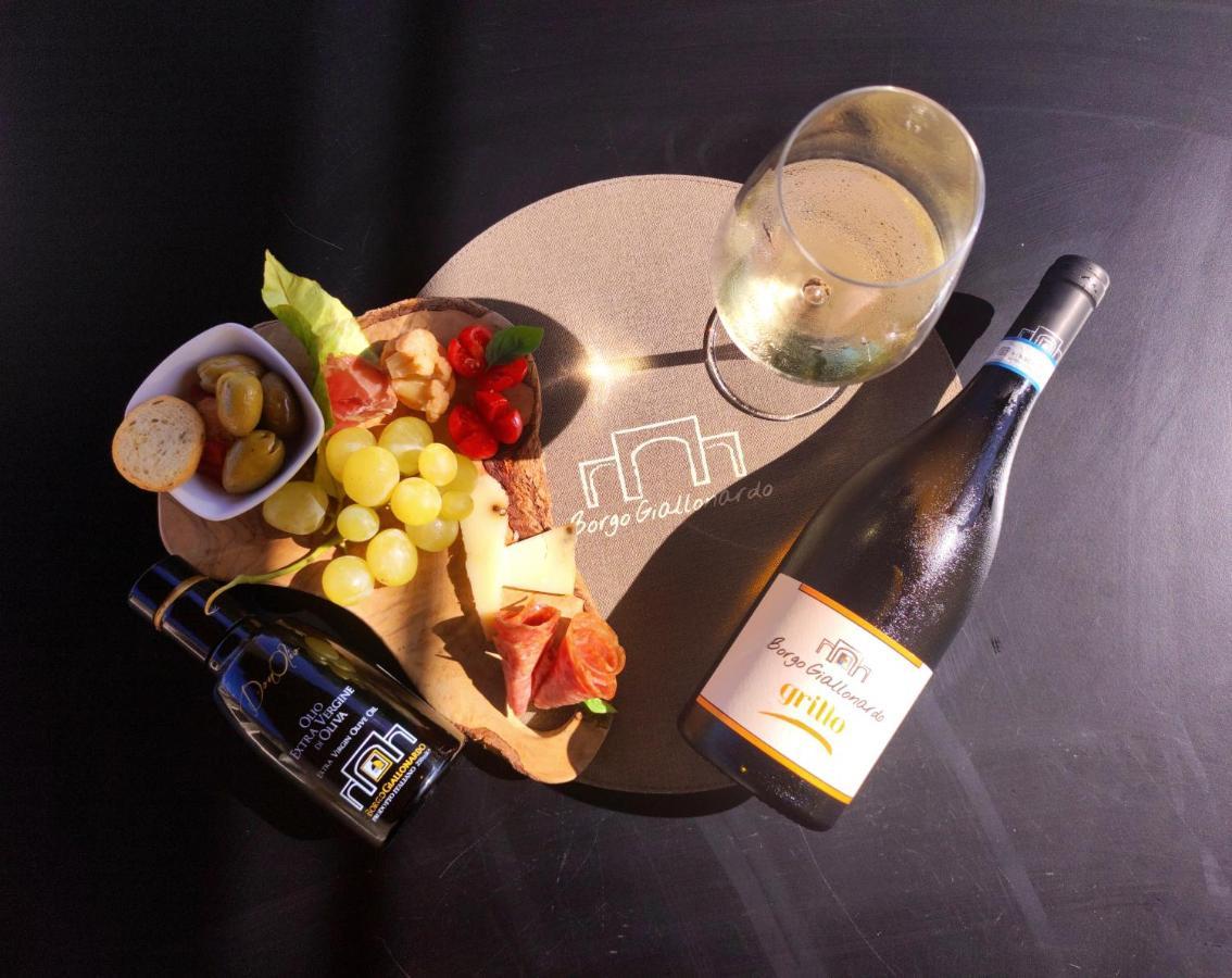 Borgo Giallonardo Wine Relais Realmonte Luaran gambar