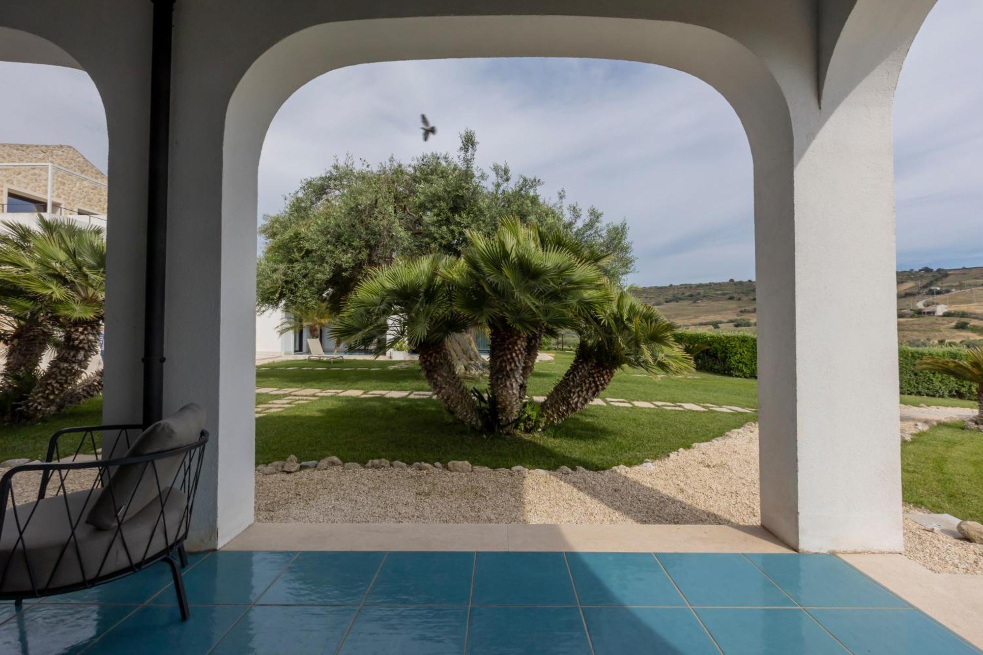 Borgo Giallonardo Wine Relais Realmonte Luaran gambar