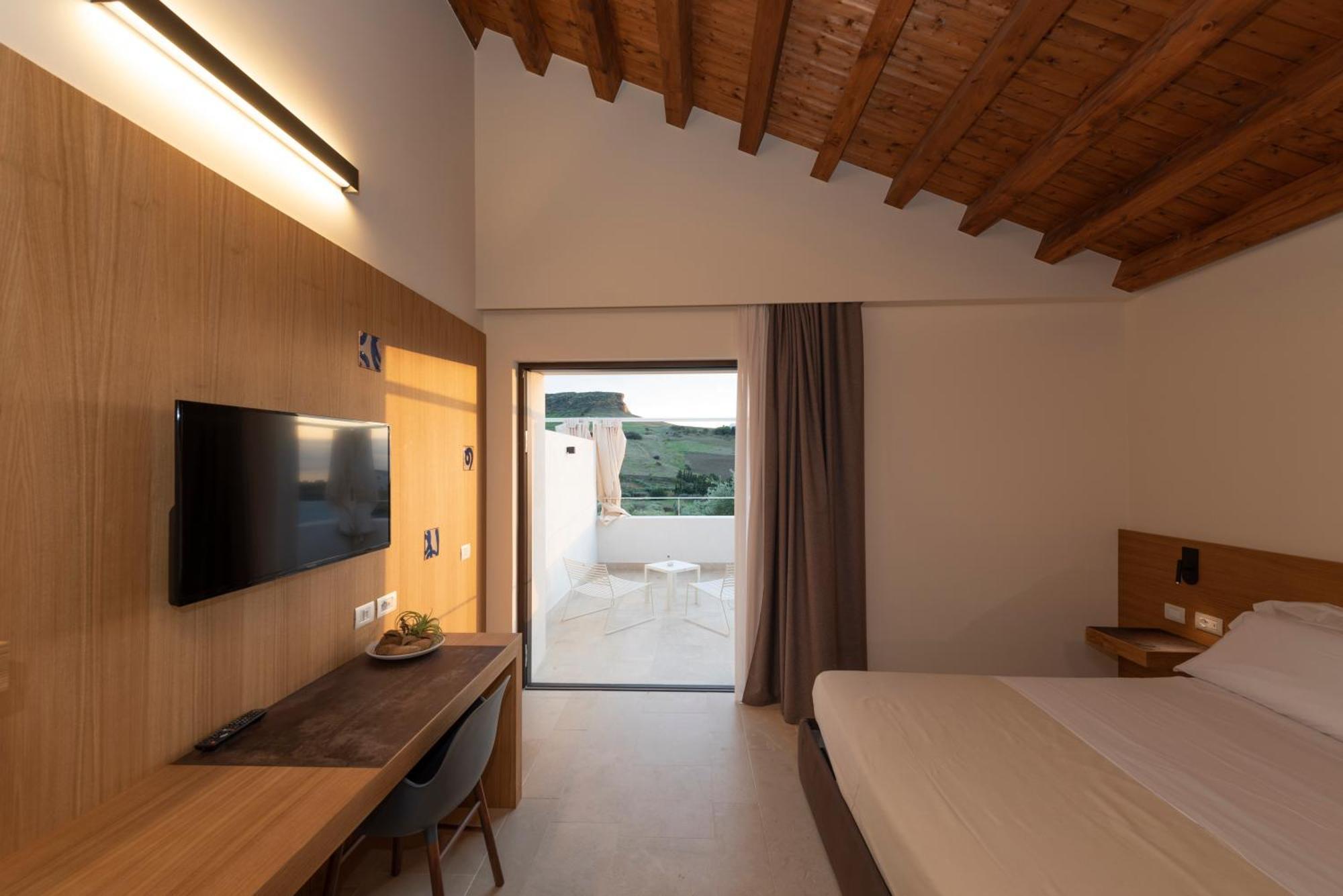 Borgo Giallonardo Wine Relais Realmonte Luaran gambar