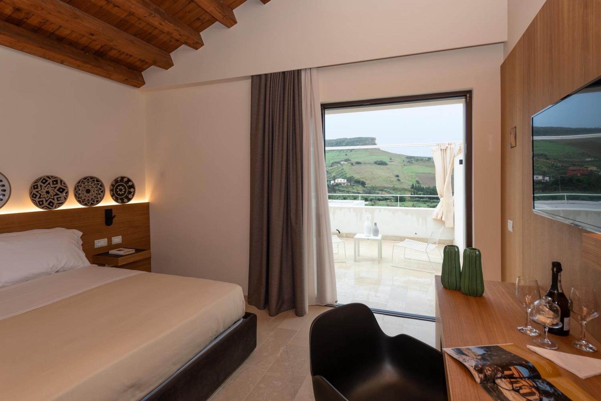 Borgo Giallonardo Wine Relais Realmonte Luaran gambar