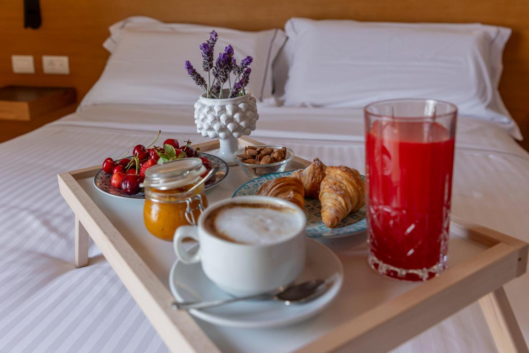 Borgo Giallonardo Wine Relais Realmonte Luaran gambar