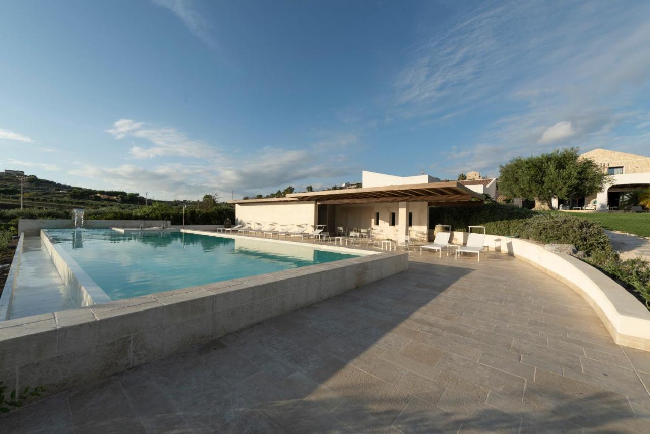 Borgo Giallonardo Wine Relais Realmonte Luaran gambar